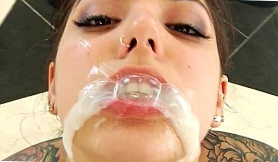 Подружки ублажают друг дружку язычками, порно видео