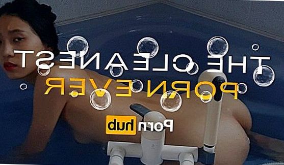 Озорницы вылизали нежные киски друг друга, а затем в дело пошел страпон, что подарил им незабываемое блаженство, порно видео