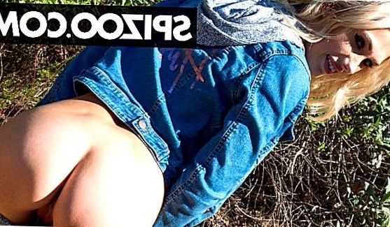 Грубый Секс: Блонди сняла халатик и поигралась с собой, порно видео